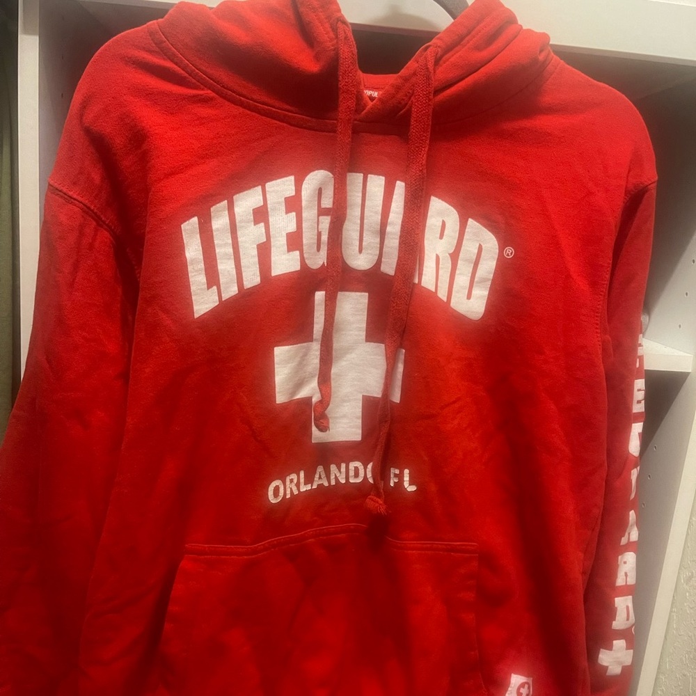 Sweater/hoodie